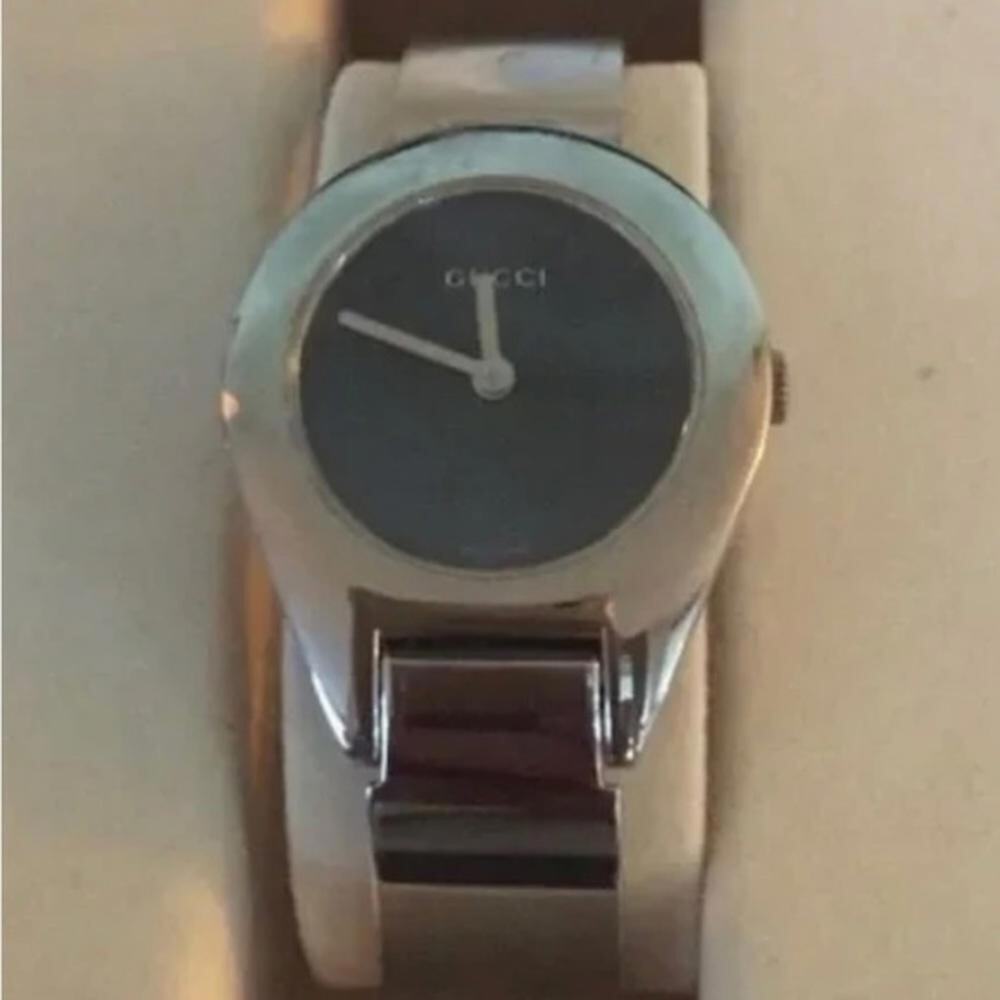 Gucci Vintage 6700L Silver Stainless Steel Buckle Watch (GGXX105) - Picture 4 of 10